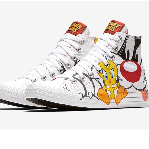Converse Chuck Taylor All Star Looney Tunes Shoe
